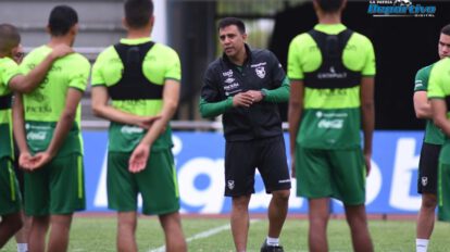 Eliminatorias: César Farías considera que se puede sacar puntos de visita a pesar del buen momento de Ecuador
