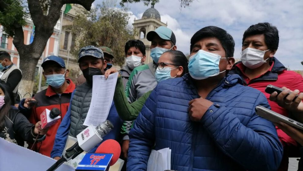 Dirigentes de Adepcoca en estado de emergencia