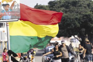 Paro cívico en Santa Cruz con bloqueos y marchas