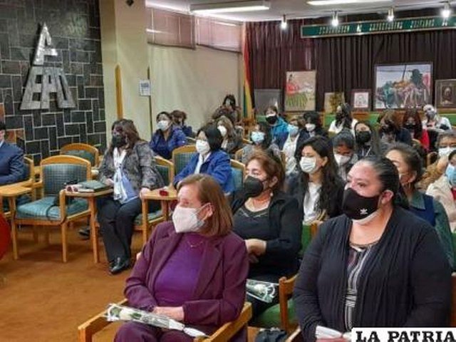 Mujer en el desarrollo productivo
