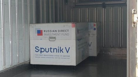 Segundas dosis Sputnik V llegan a Bolivia para su distribución