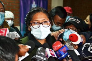 Eva Copa muestra su desacuerdo con el paro cívico