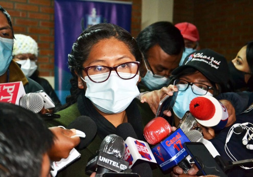 Eva Copa muestra su desacuerdo con el paro cívico