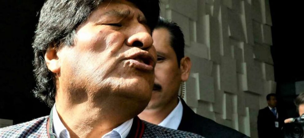 Evo Morales afirma que Calvo es la personificación del racismo