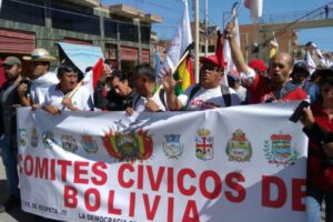 Comités Cívicos de Bolivia en una marcha de protesta