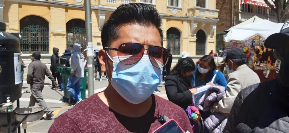 Canasta escolar solicitada por padres de familia en Oruro