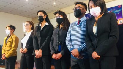 Estudiantes de Comunicación Social reconocidos por sus promedios sobresalientes