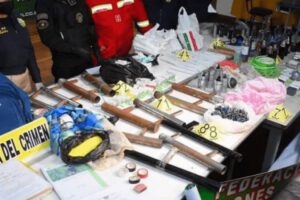 Explosivos encontrados en Adepcoca
