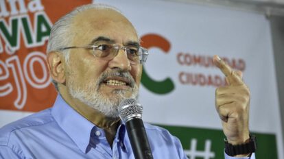 Carlos Mesa critica a Evo Morales por violaciones a la CPE