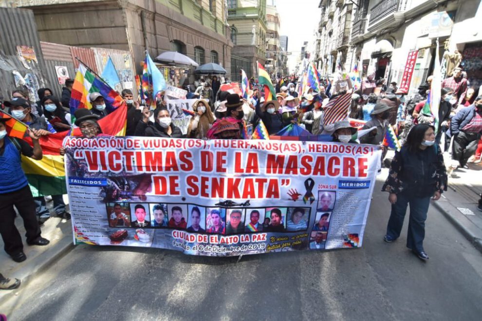 Marcha de víctimas de Senkata y Sacaba hacia La Paz