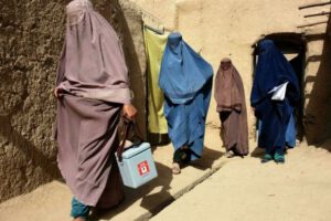 Campaña de vacunación contra la polio en Afganistán