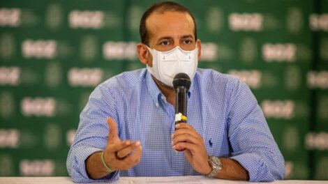 Luis Fernando Camacho califica de irresponsable la denuncia del Ministro de Gobierno