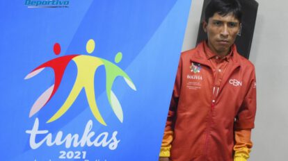 Héctor Garibay tras su triunfo en la Maratón de Buenos Aires
