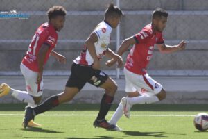 La acción del partido disputado en El Alto entre Always Ready y Wilstermann