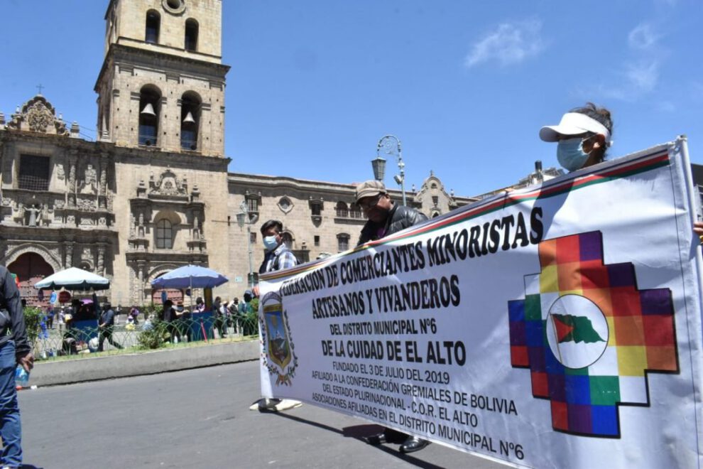 Gremiales declaran cuarto intermedio en La Paz