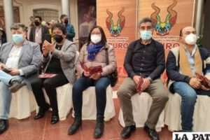 Jurados del Festival de la Canción Aquí… canta Bolivia