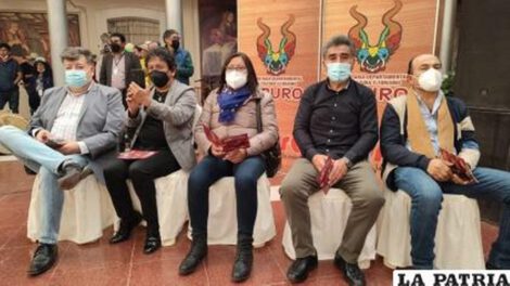 Jurados del Festival de la Canción Aquí… canta Bolivia