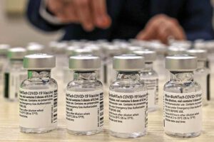 Vacunas Pfizer llegarán a territorio boliviano