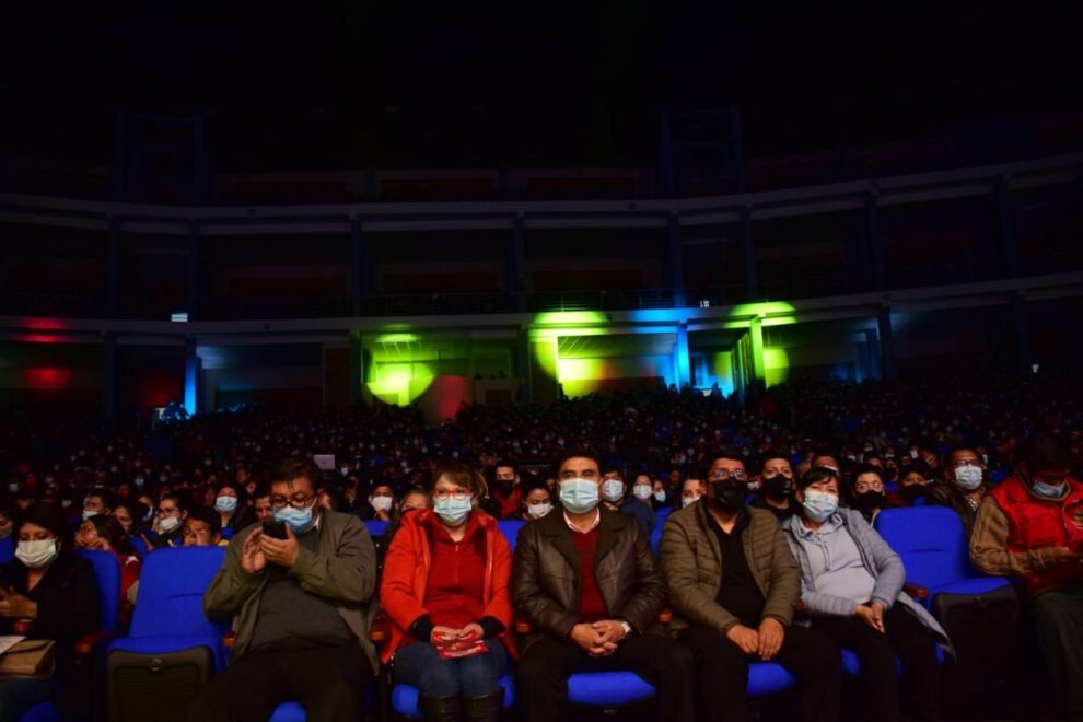 El público abarrotó el Teatro Internacional Oruro durante el Festival Nacional de la Canción Boliviana