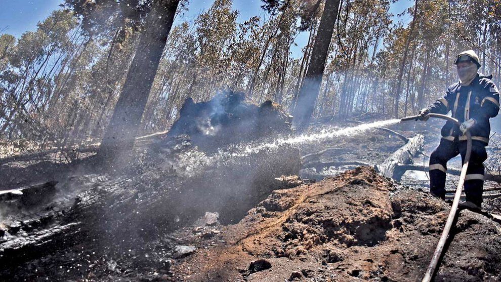Incendio en el Tunari afecta tuberías y quema de sembradíos