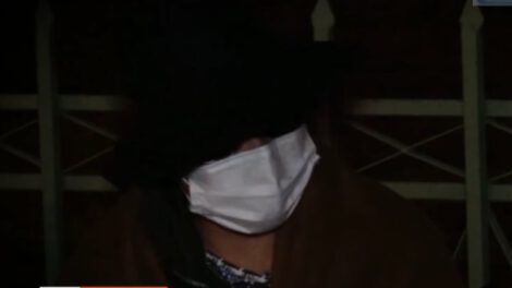 Mujer pide ayuda en La Paz debido a problemas de salud tras tratamiento con yodo radioactivo