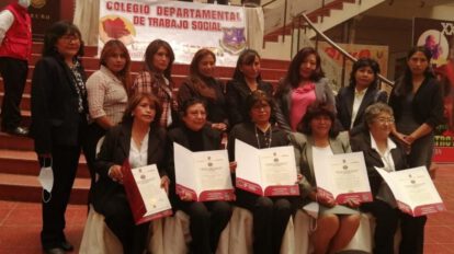 Reconocimiento a mujeres meritorias en trabajo social