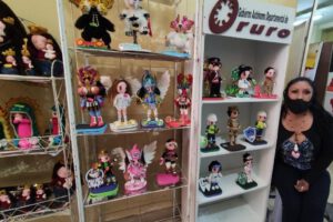 Feria productiva Torre Mallku celebra su aniversario