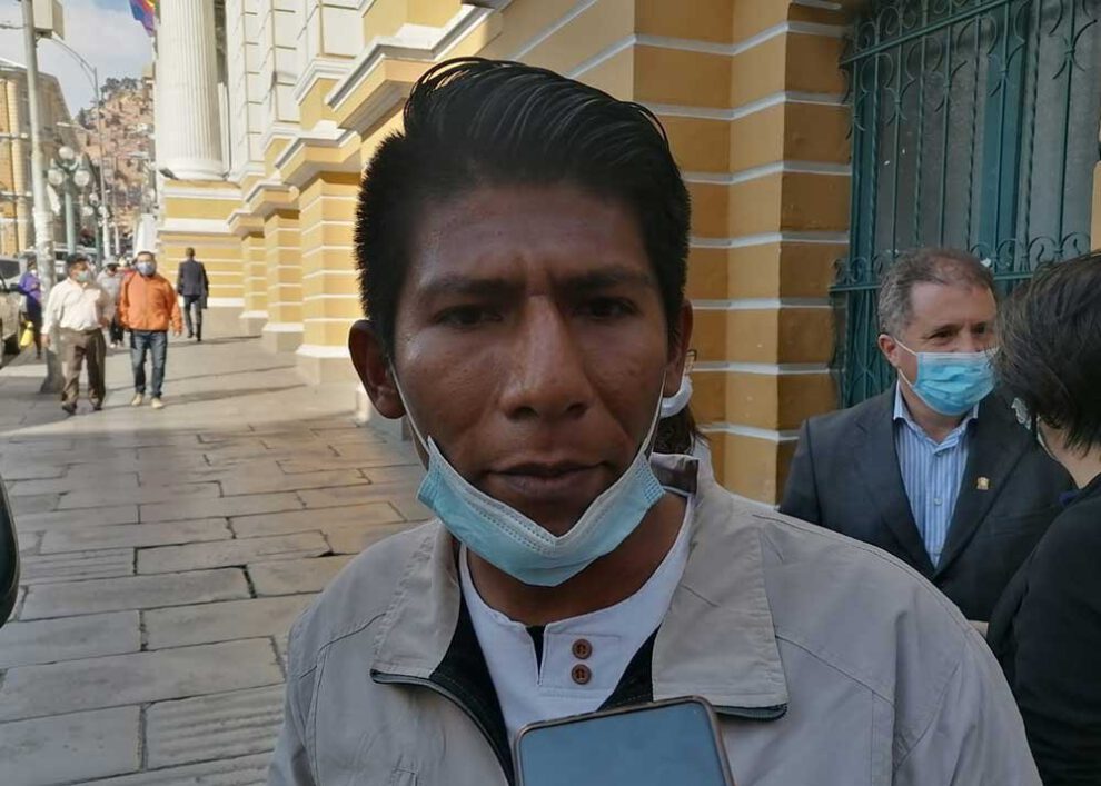 Traslado del mercado de Adepcoca por Arnold Alanez
