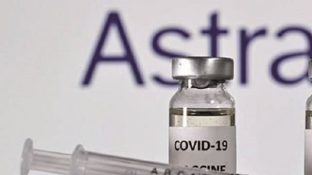 Reacciones adversas vacunas AstraZeneca