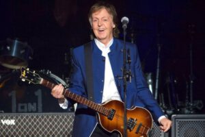 Paul McCartney decide no firmar más autógrafos ni tomarse fotos con sus fans