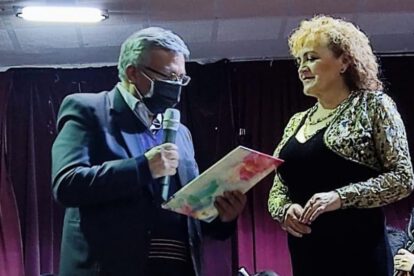Nedda Mackay homenaje Fundación de Oruro
