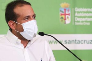 Luis Fernando Camacho se reúne en Mineros por avasallamientos