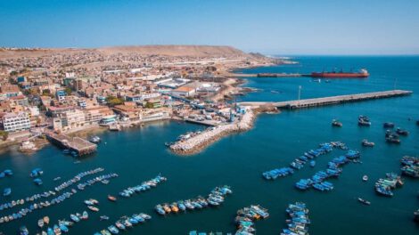 Vista panorámica del Puerto de Ilo como alternativa para exportar carga boliviana
