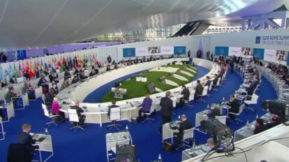 Presidente Arce llega a Escocia para participar de la Cumbre Climática COP26