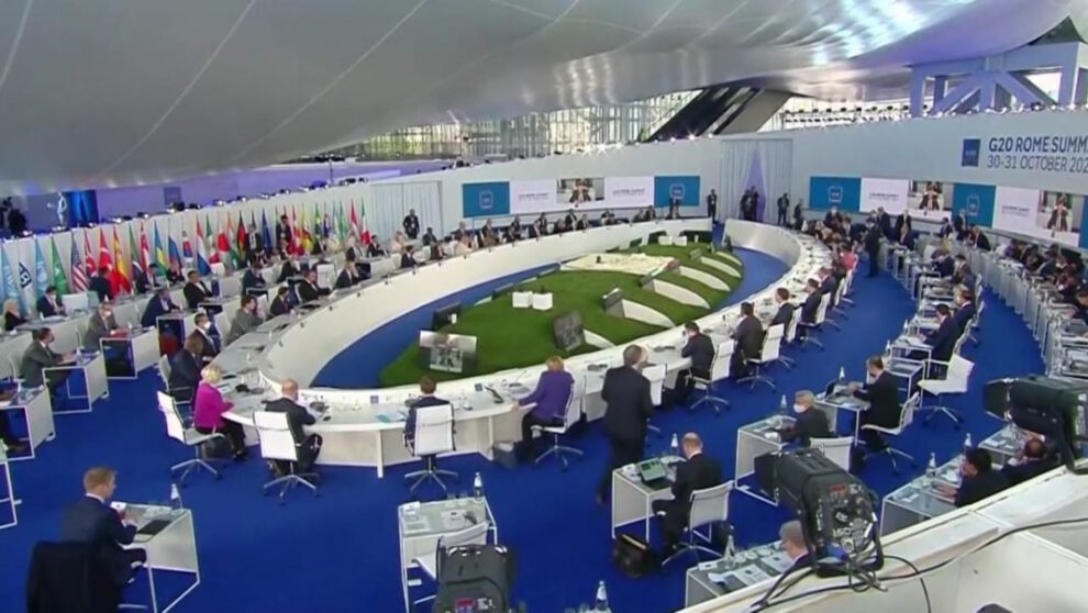 Presidente Arce llega a Escocia para participar de la Cumbre Climática COP26