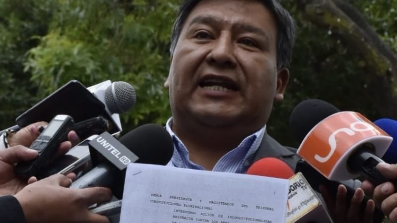 Referéndum sobre el aborto propuesto por Luis Aruquipa