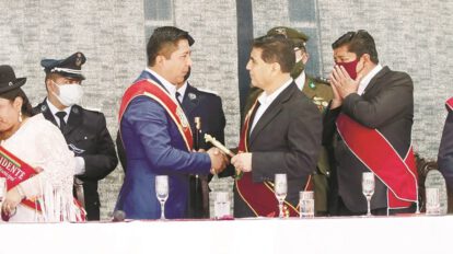 Proyectos grandes para Oruro en la sesión de honor a los pies de la Virgen del Socavón