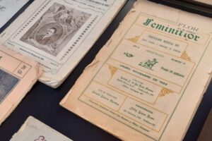 Revistas históricas de Oruro en la Feria del Desempolvado