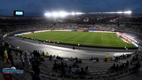 FIFA sanciona a la Selección Argentina por cantos racistas en el partido ante Uruguay