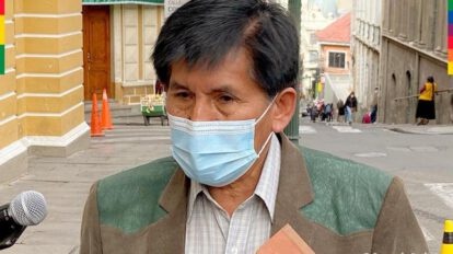 Senador del MAS se opone al pago del doble aguinaldo