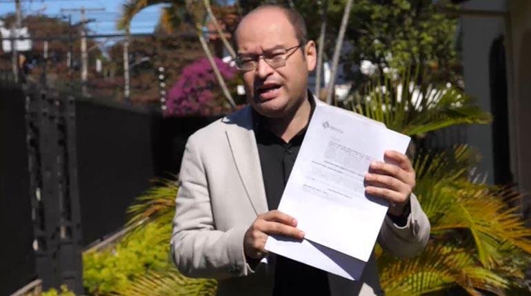 El Plan de Desarrollo Económico y Social es altamente peligroso según Erwin Bazán