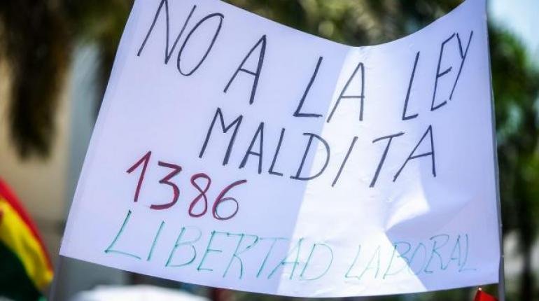 paro indefinido convocado por Conade para abastecerse de alimentos y medicamentos