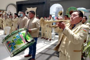Banda Central Cocani estrena la morenada 'Somos los pesados'