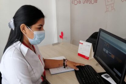 Robot microfinanciero acelera créditos para emprendedoras