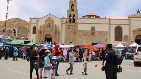 Controles para la feria del Calvario cerca del Socavón