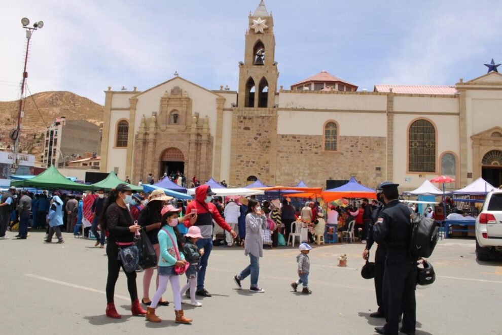 Controles para la feria del Calvario cerca del Socavón