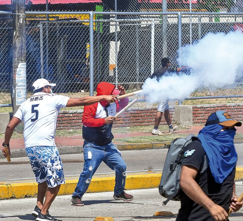 Enfrentamientos durante el paro nacional en Bolivia
