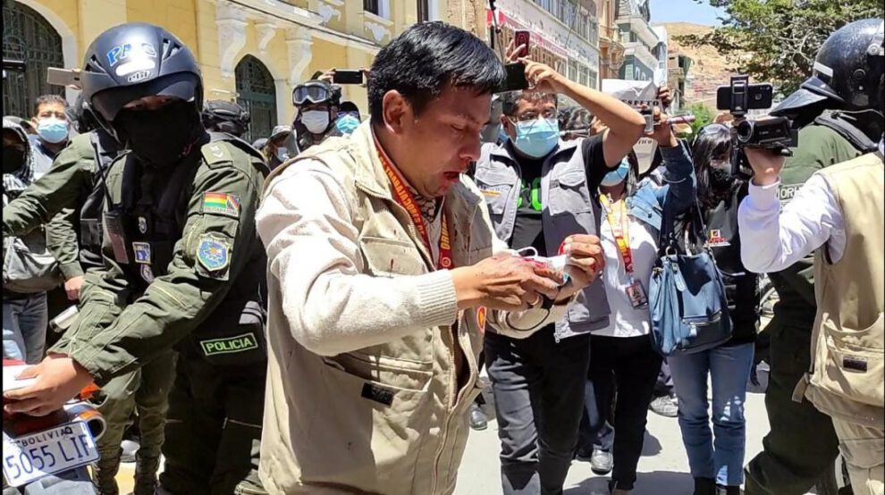 Libertad de prensa en Oruro tras represión policial