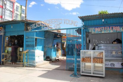 Mercado Young, 44 años al servicio de la población