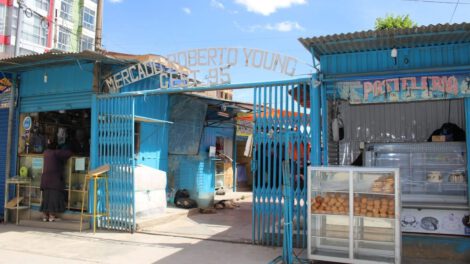 Mercado Young, 44 años al servicio de la población